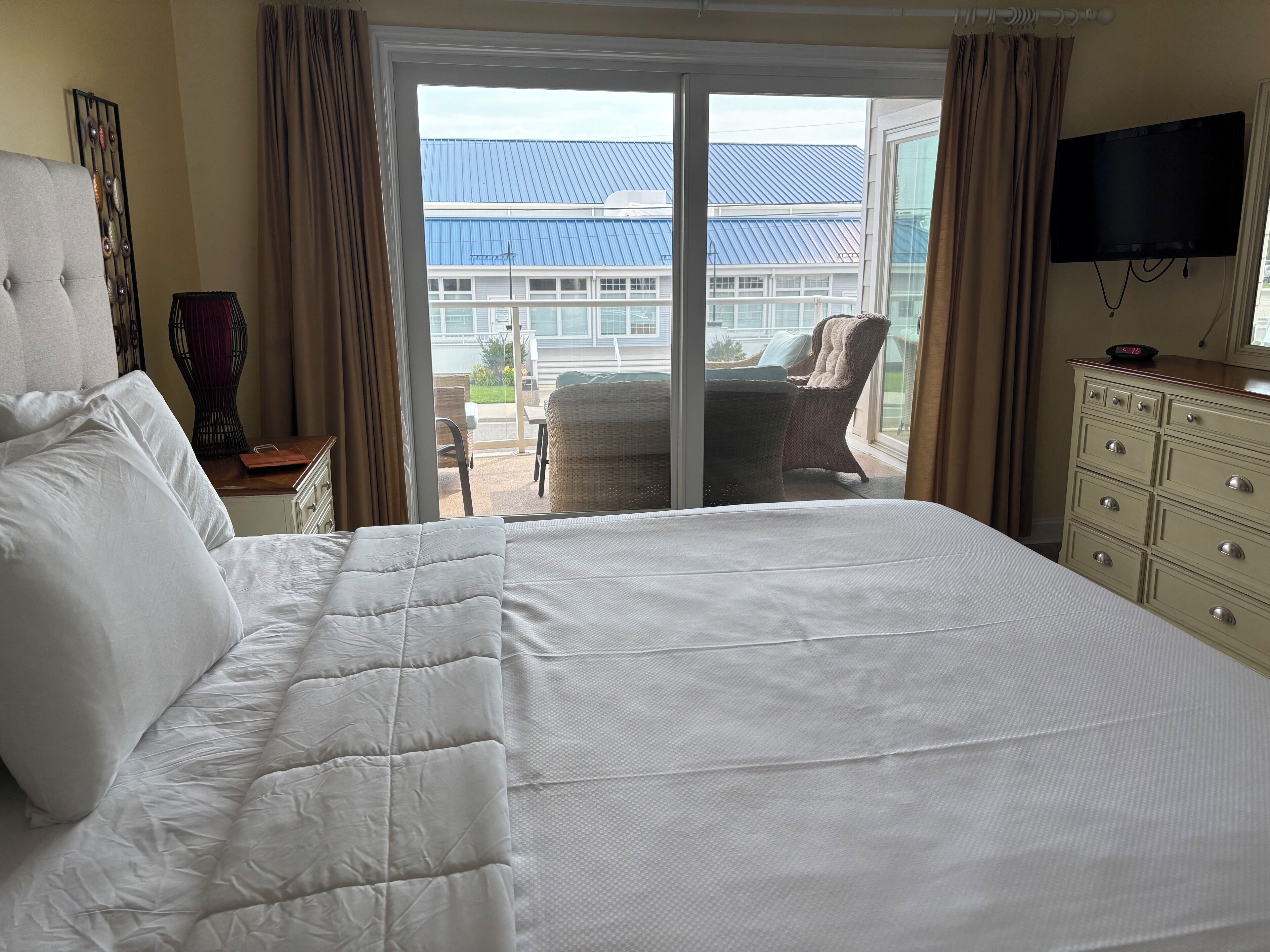 3 bedrooms, iron/ironing board, WiFi, wheelchair access