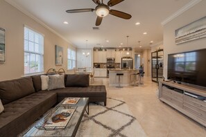 Fernseher, Musikbibliothek, Videothek, Stereoanlage