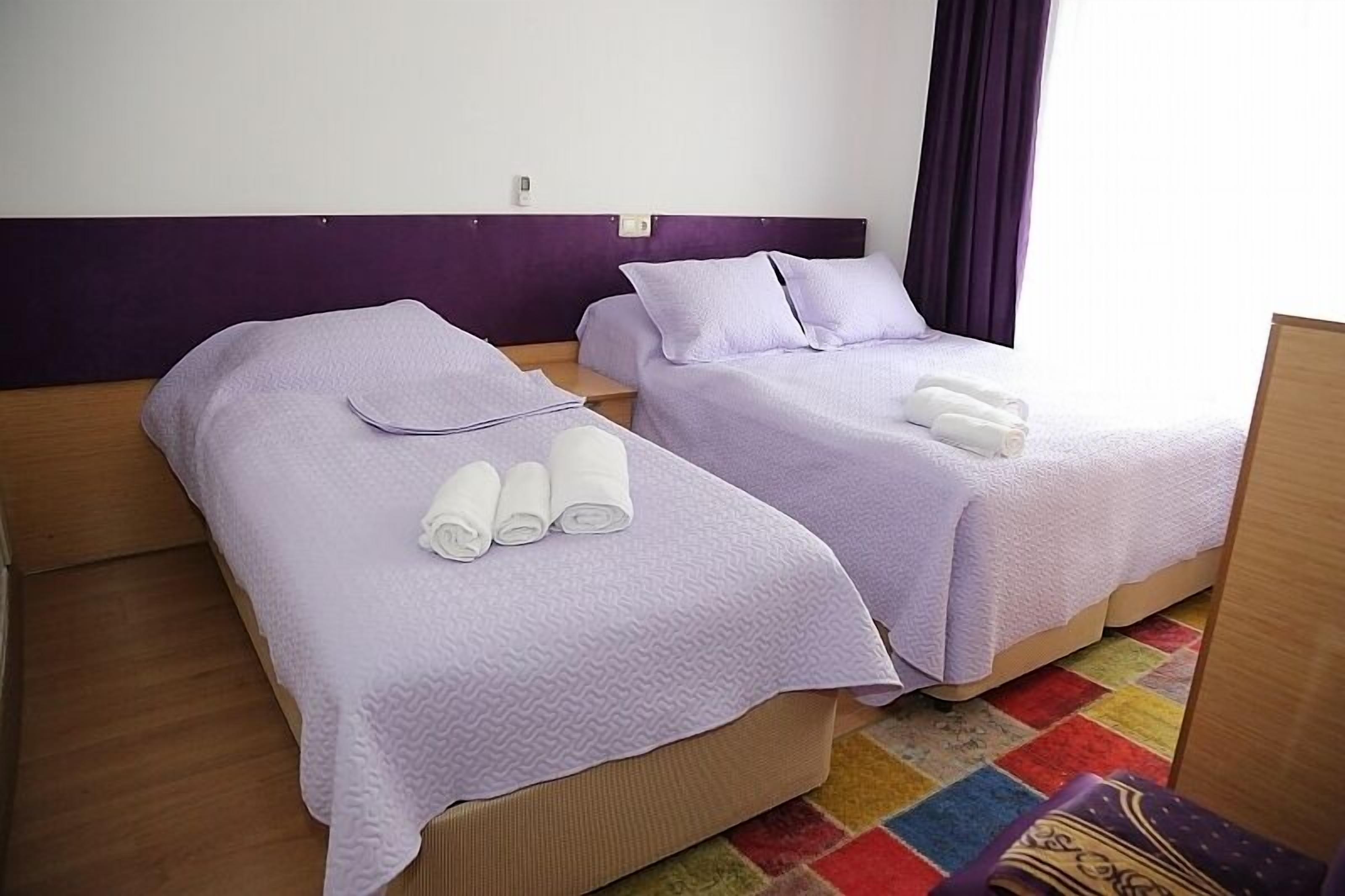 Phòng 3 Tiêu chuẩn | Bàn, truy cập Internet không dây miễn phí 