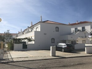 Esterni