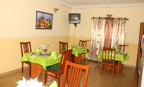 Breakfast, lunch and dinner served - Xcape Hotels and Suites Ltd (Calabar)