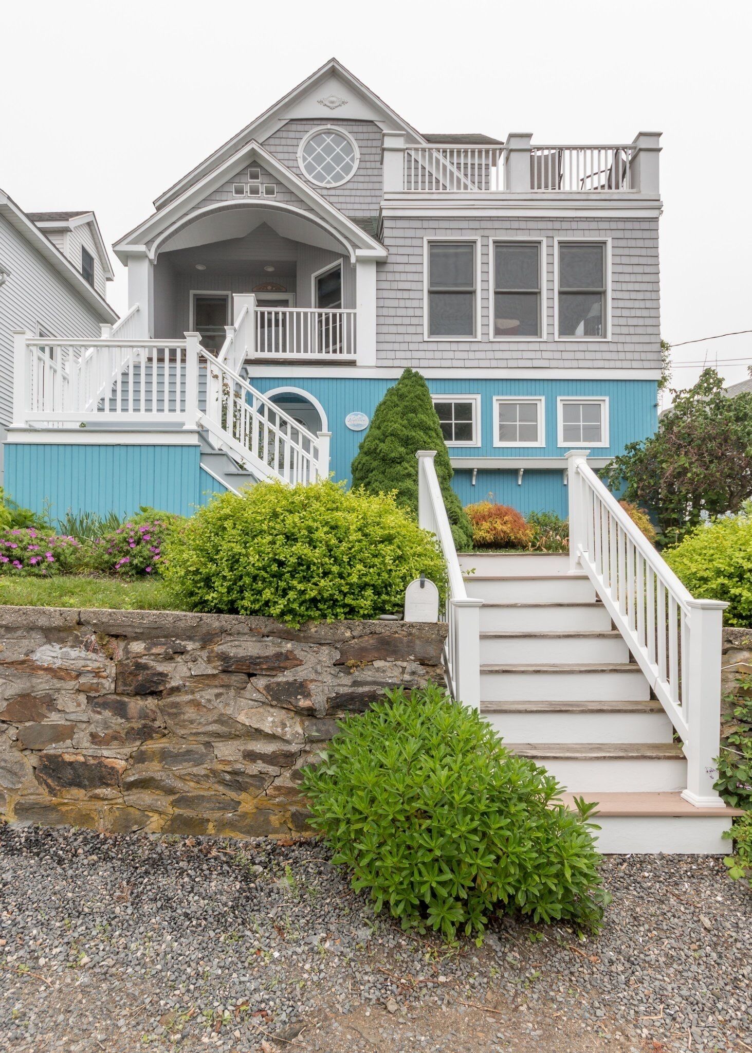 Your seaside getaway cottage awaits...