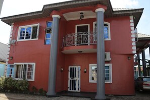 Exterior - Lifeline Hotel and Suites (Uyo)