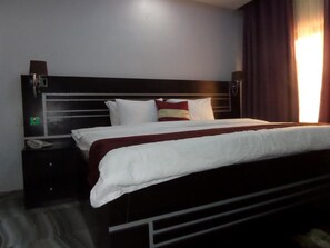 Suite Luxe | Coffres-forts dans les chambres, Wi-Fi gratuit