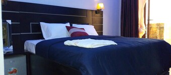 White Court View Hotel