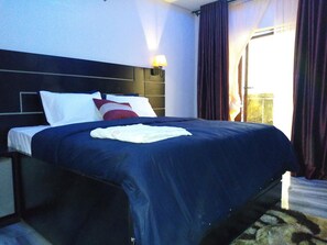 Suite – royal | Safe på rommet og wi-fi (inkludert)