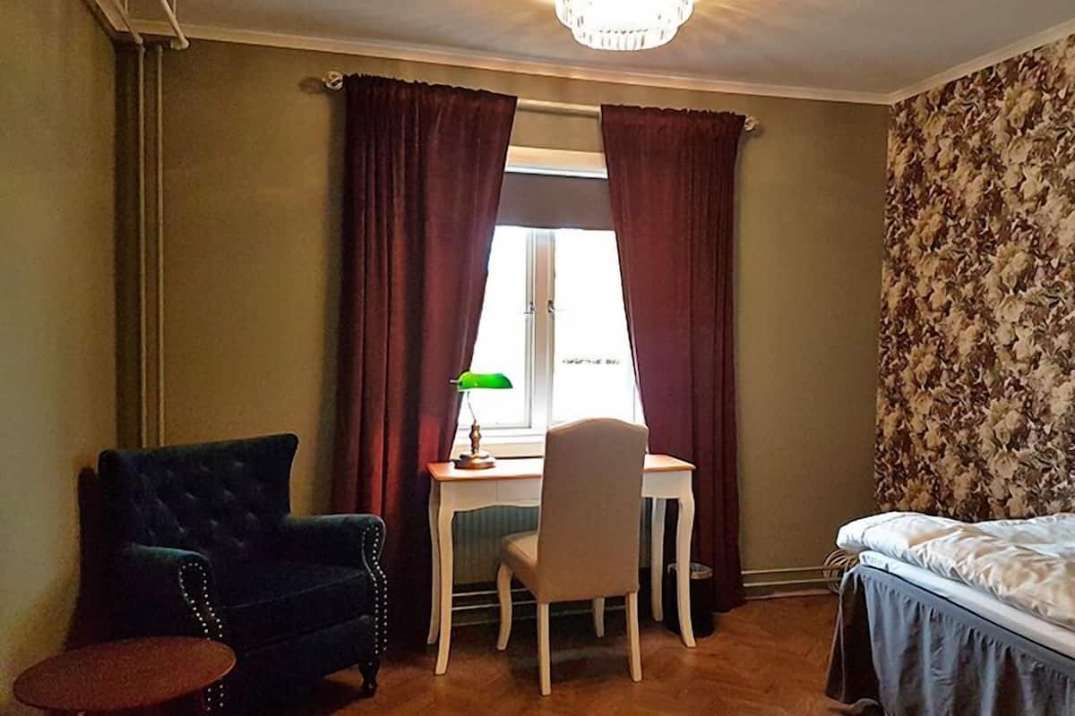 Classic Twin Room, 2 Twin Beds, Non Smoking (Situated in the Wing) | Desk, laptop workspace, blackout drapes, free WiFi