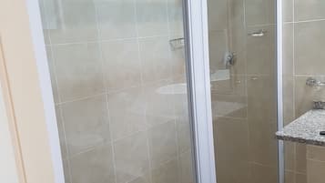 Douche de la salle de bain