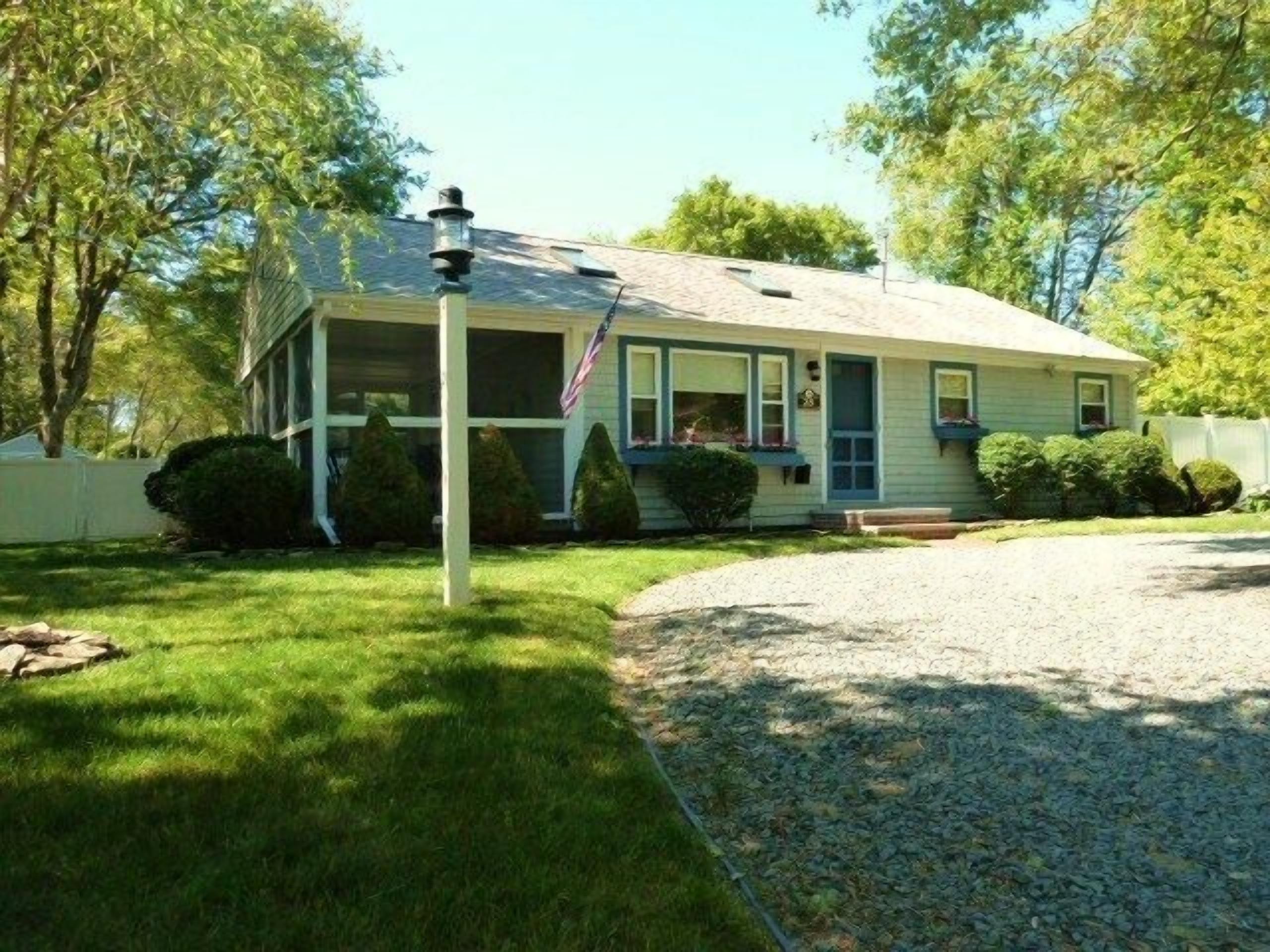 Walk to Beach - Fenced Yard - Central A/C-3BR