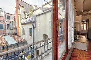 公寓, 2 間臥室, 露台 | 客房景觀