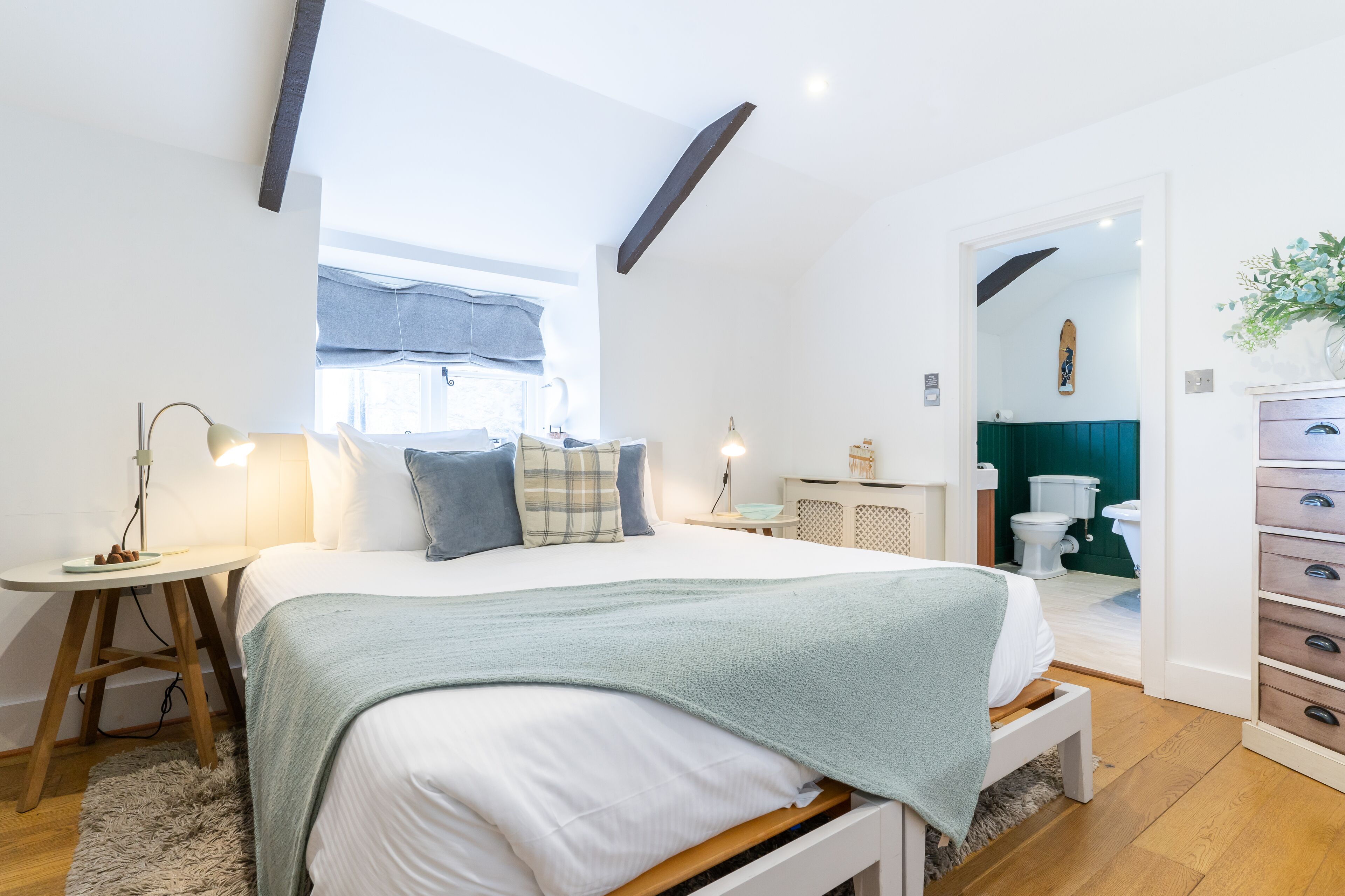 Standard Apartment, 2 Bedrooms (Garden) | Individually decorated, individually furnished, desk, soundproofing