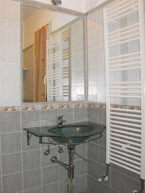 Bidet