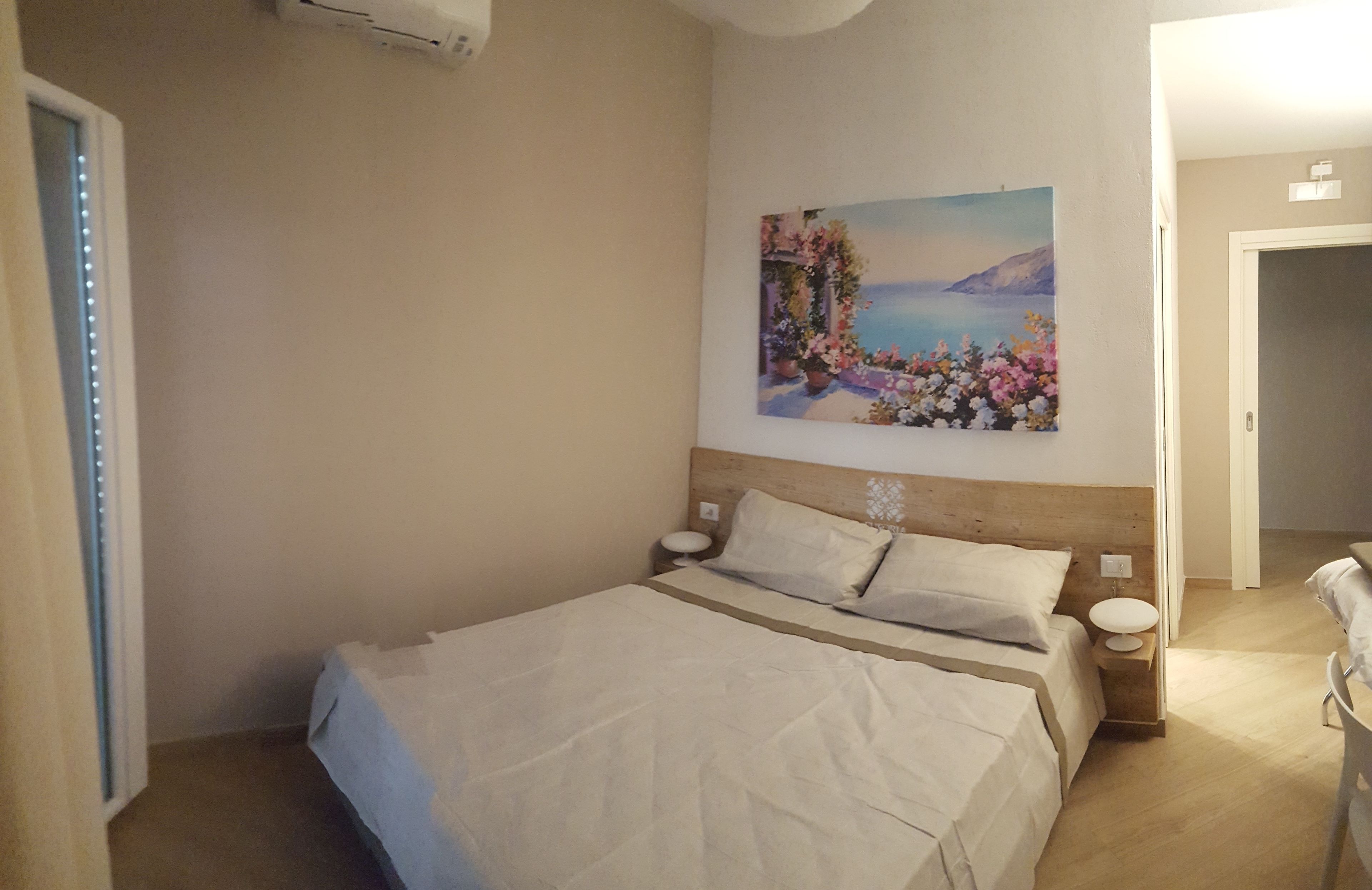 Foto - Euforia Napoli - Tre Sedi - Three Locations