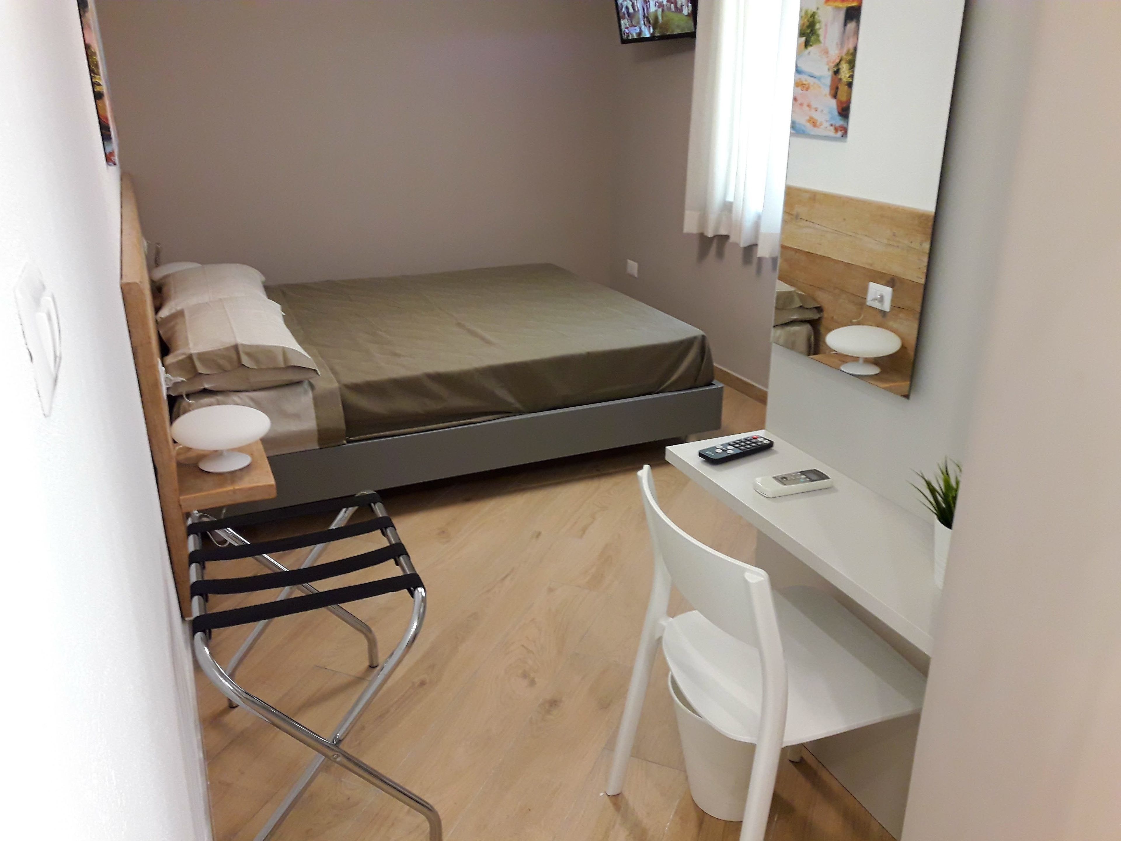 Foto - Euforia Napoli - Tre Sedi - Three Locations