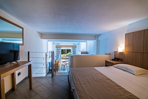 In-room safe, cribs/infant beds, free WiFi, bed sheets