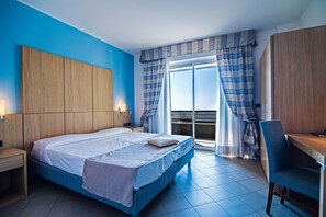 In-room safe, cots/infant beds, free WiFi, bed sheets - Appartamenti Aregai (Santo Stefano al Mare)