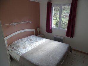 Family Suite | Minibar, soundproofing, free WiFi