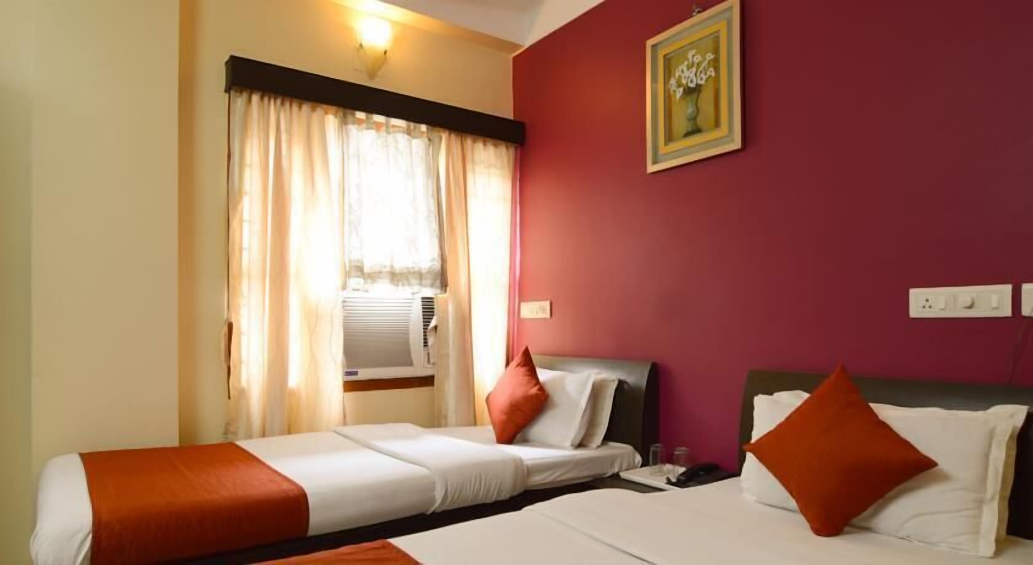 in-room safe, desk, iron/ironing board, rollaway beds