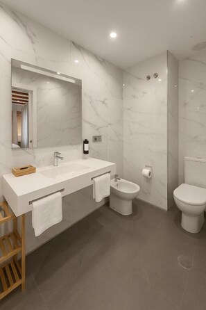 Appartement, vue ville | Salle de bain