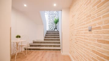 Pintu masuk interior