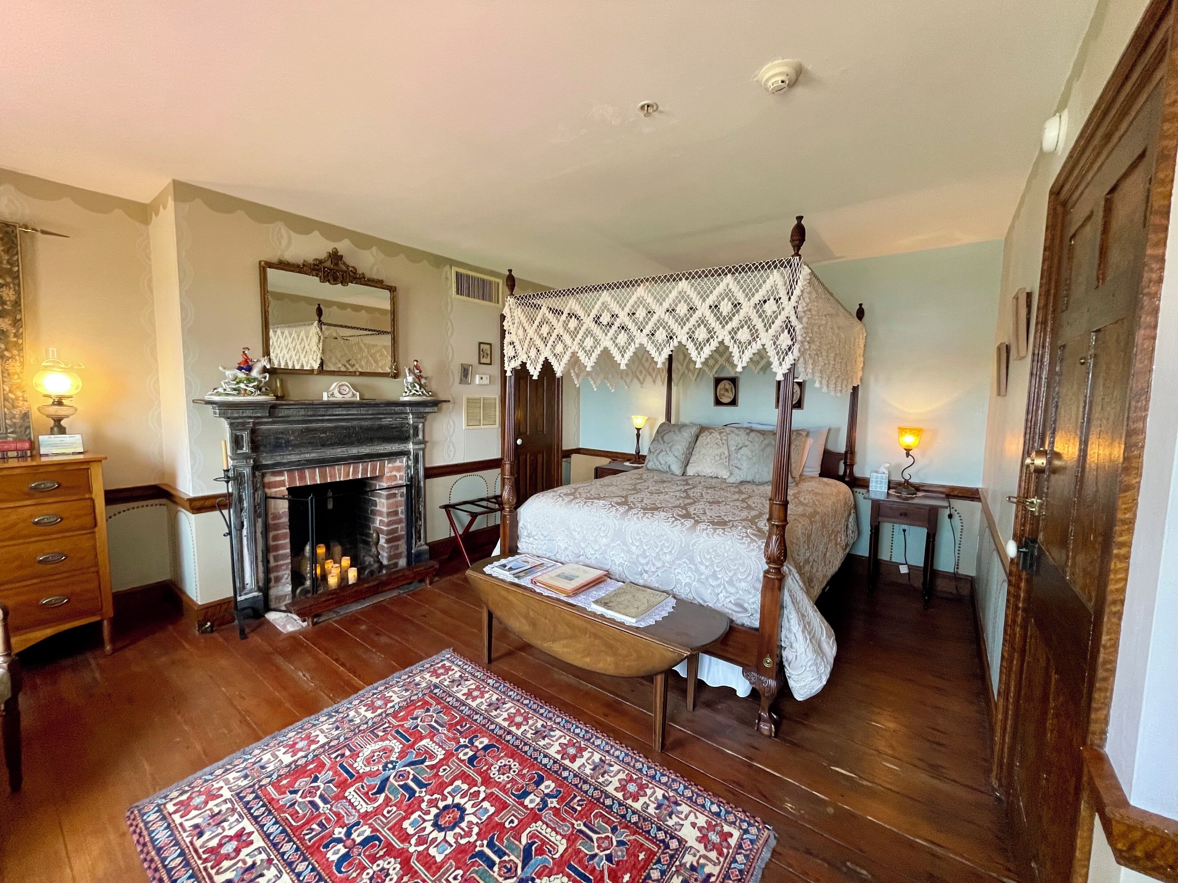 Federal Room