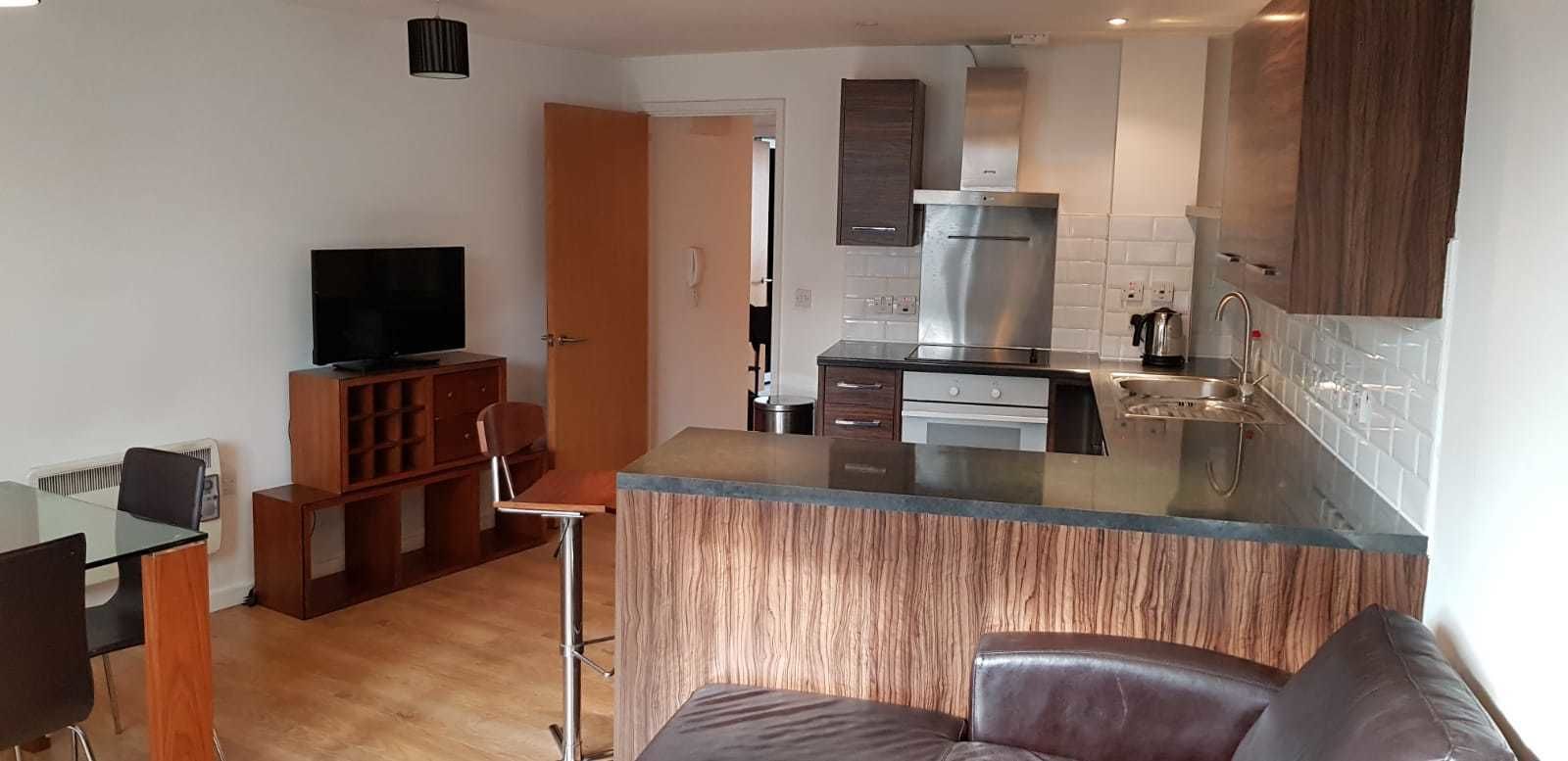 Comfort Apartment, 1 Bedroom, Non Smoking | Private kitchen | Full-sized fridge, oven, stovetop, electric kettle
