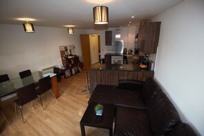 Comfort Apartment, 1 Bedroom, Non Smoking | Living room | Flat-screen TV - Odyssey House (Twickenham)
