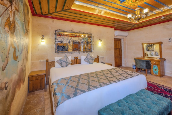 1 habitación, minibar, caja de seguridad en la habitación y escritorio