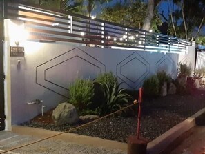 Property grounds - Great Location- Beautiful/Cozy Home newly renovated With Japanese garden (ANGELES)