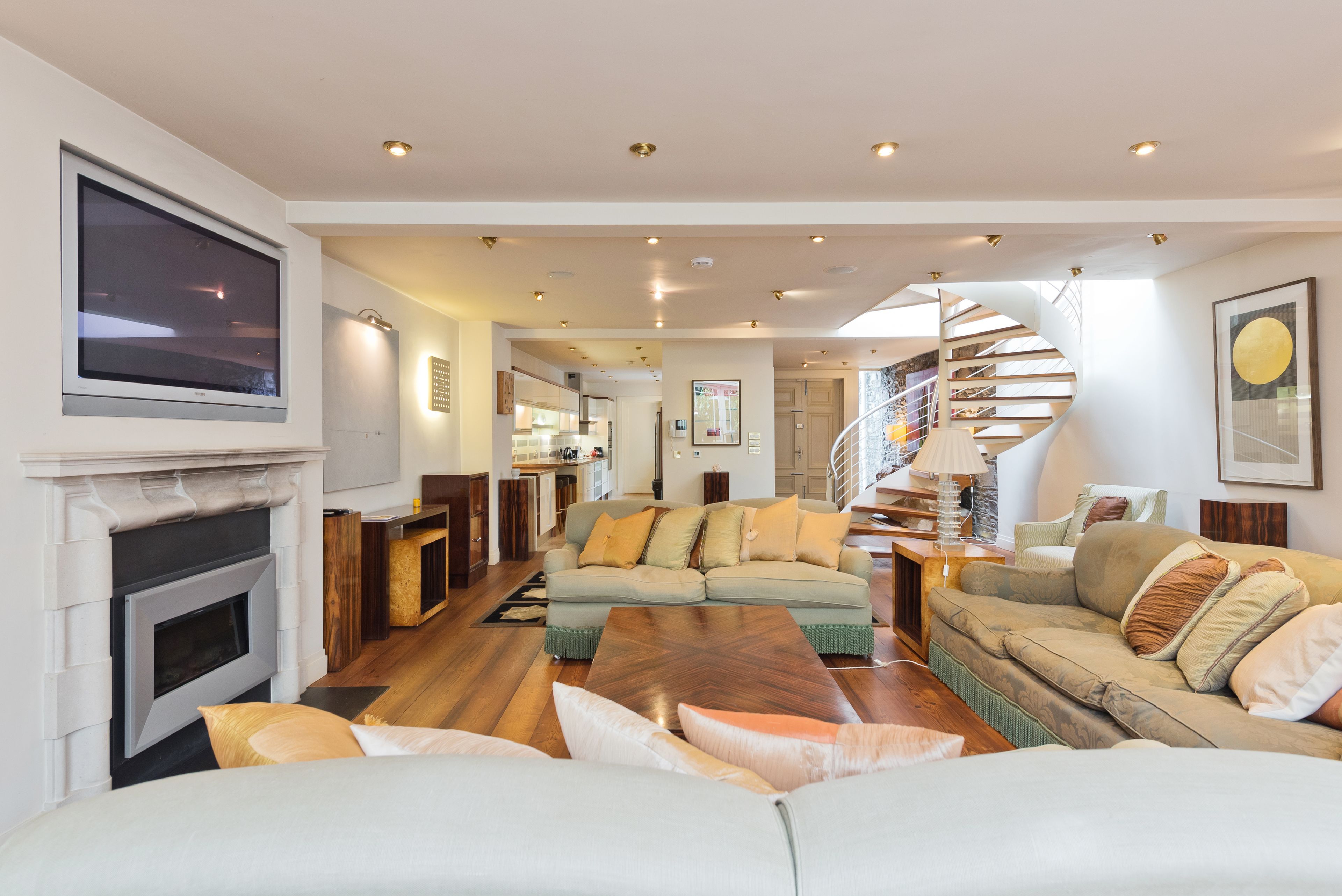 Televisión de pantalla plana