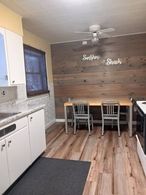 Fridge, microwave, oven, stovetop - The Sunshine Shack of Newberry Michigan conveniently located and sleeps up to 8 (Newberry)