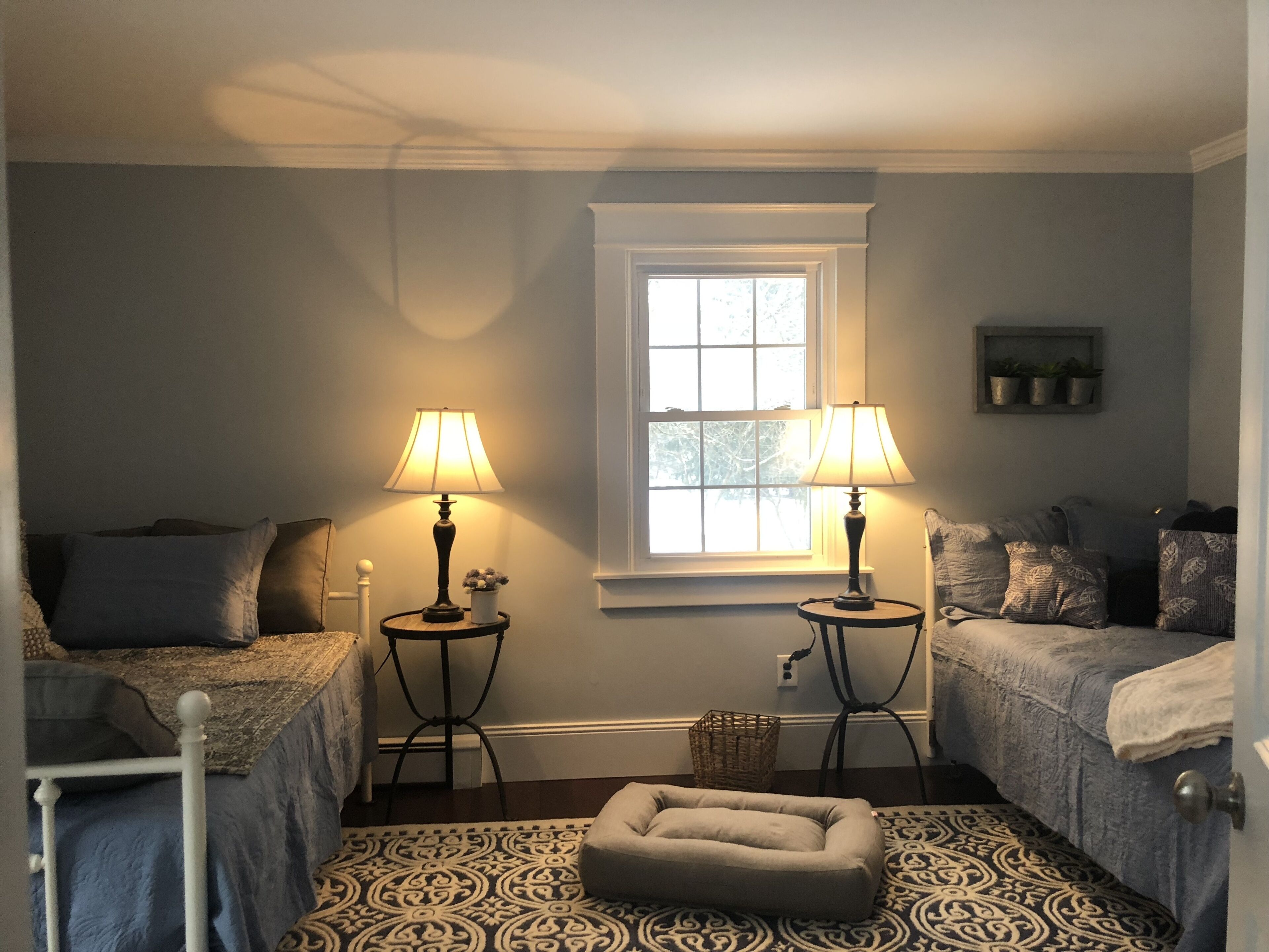 3 bedrooms, desk, iron/ironing board, free WiFi