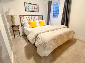 2 bedrooms, desk, iron/ironing board, free WiFi