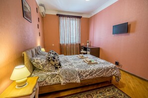 Desk, blackout curtains, iron/ironing board, free WiFi