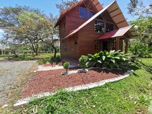 Front of property - Cabaña del Lago Fortuna (Florencia)