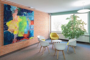 Lobby-Lounge
