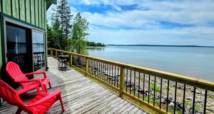 Drummond Island Hotel & Vacation Homes - Storks Reward
