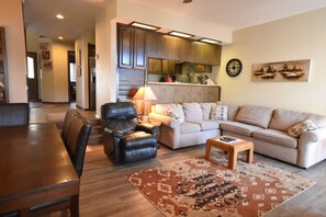 Condo (MH114) | Living room
