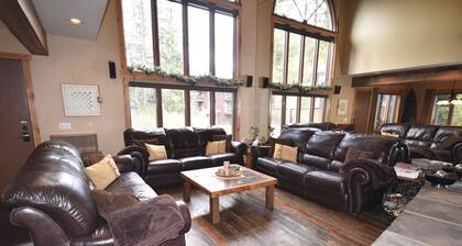 Whitefish Mountain 7 Bedroom Townhouse