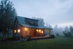 Front of property - Glacier Park 3 Bedroom Cabin (Coram)
