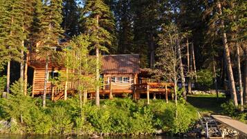 Cabin (AL3315) | Exterior