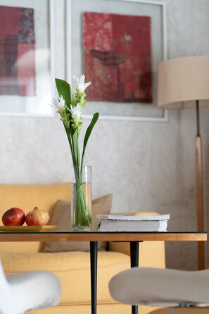 スーペリア スイート | ミニバー、客室ごとに異なる装飾、客室ごとに異なるインテリア、遮光カーテン