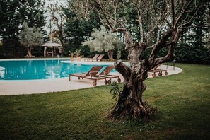 Outdoor pool - Villa Lav (Bale)