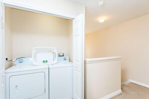 Townhome, 4 Bedrooms | Laundry