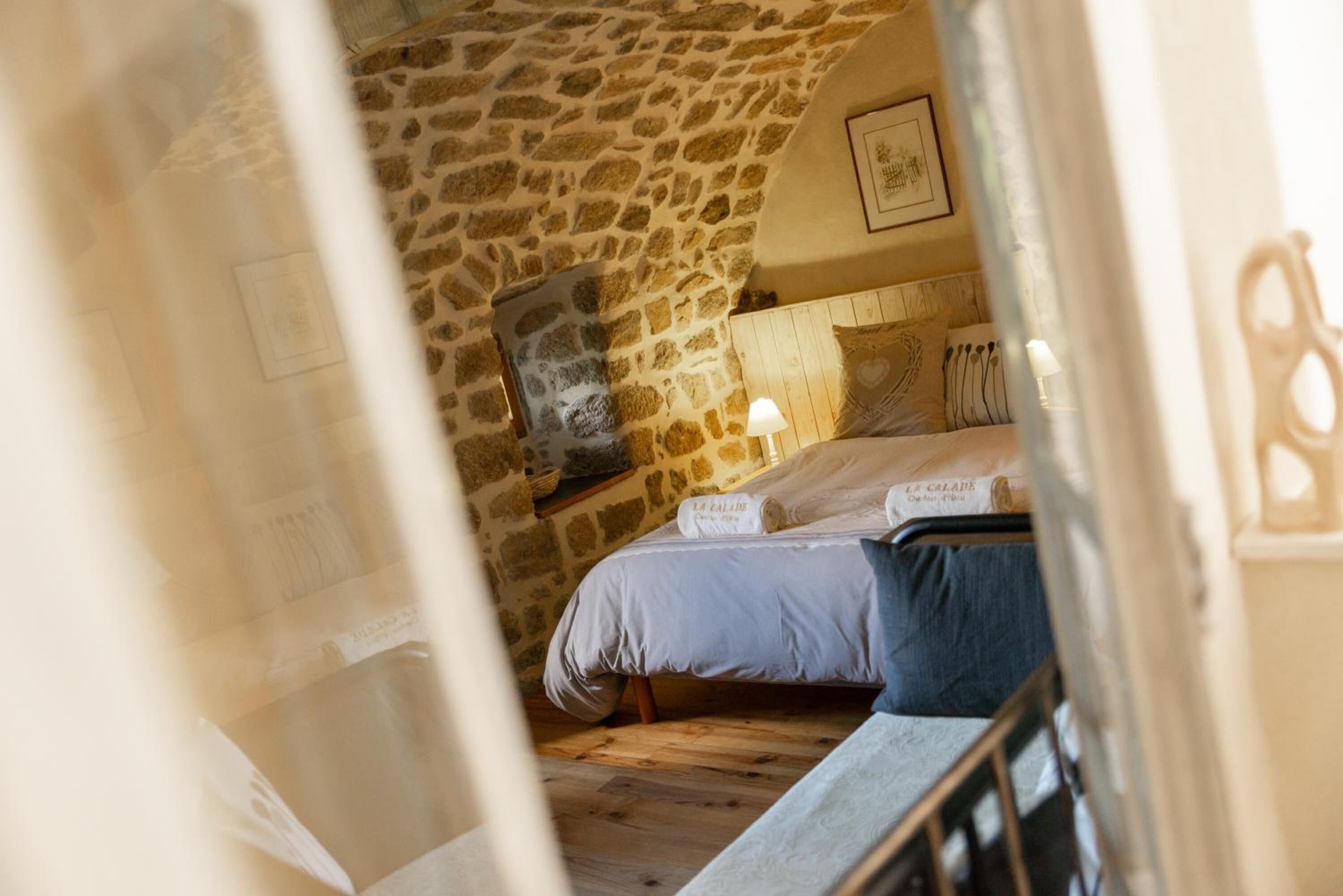 Minibar, individually decorated, individually furnished, desk