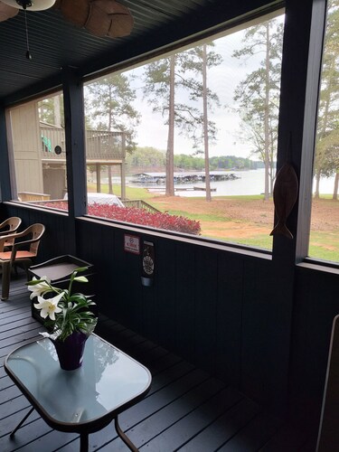 Eine perfekte Waterfront Villa am Lake Hartwell. Komm, entspann dich, viel Spaß, komm weg!