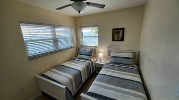 2 bedrooms, free WiFi, bed sheets