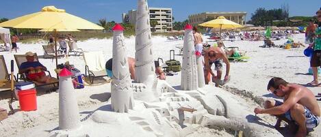 Sun-loungers, beach towels