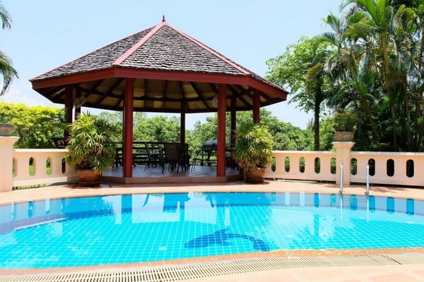View of the pool and entertainment area