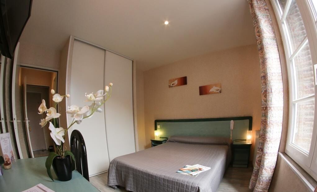 standard double room, 1 double bed | 1 bedroom, in-room safe, blackout curtains, soundproofing
